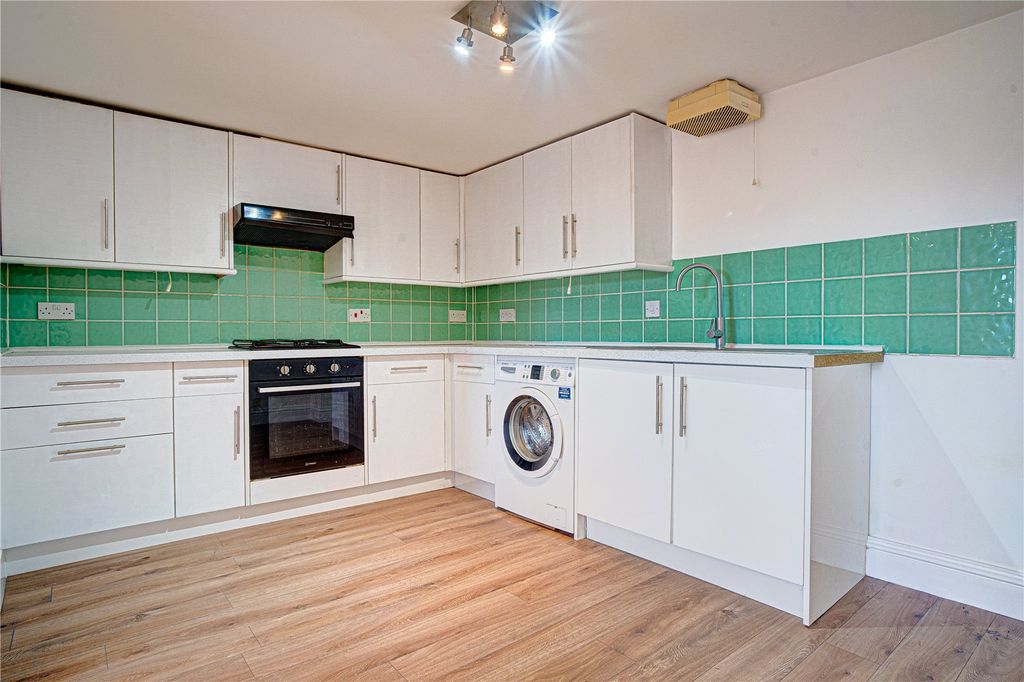 Property photo 2 of 12 Kitchen Flat B