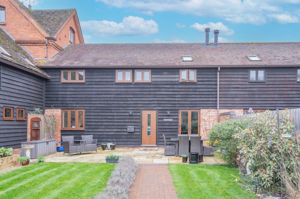 Property photo 1 of 34