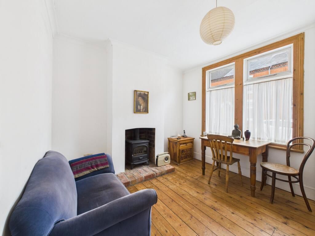 Property photo 3 of 9