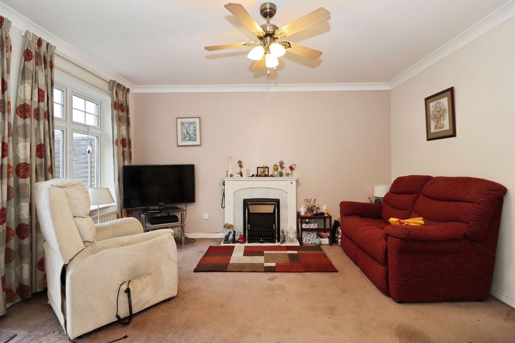 Property photo 3 of 20