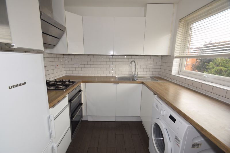 Property photo 3 of 10 Photo 16