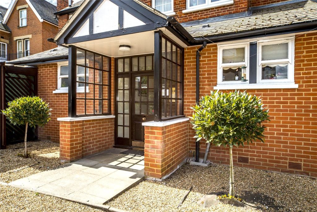 Property photo 2 of 10 Picture No. 18