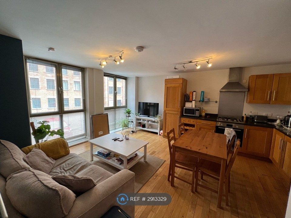 Property photo 2 of 11