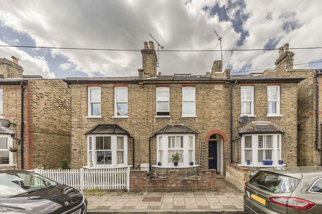 Property photo 1 of 9