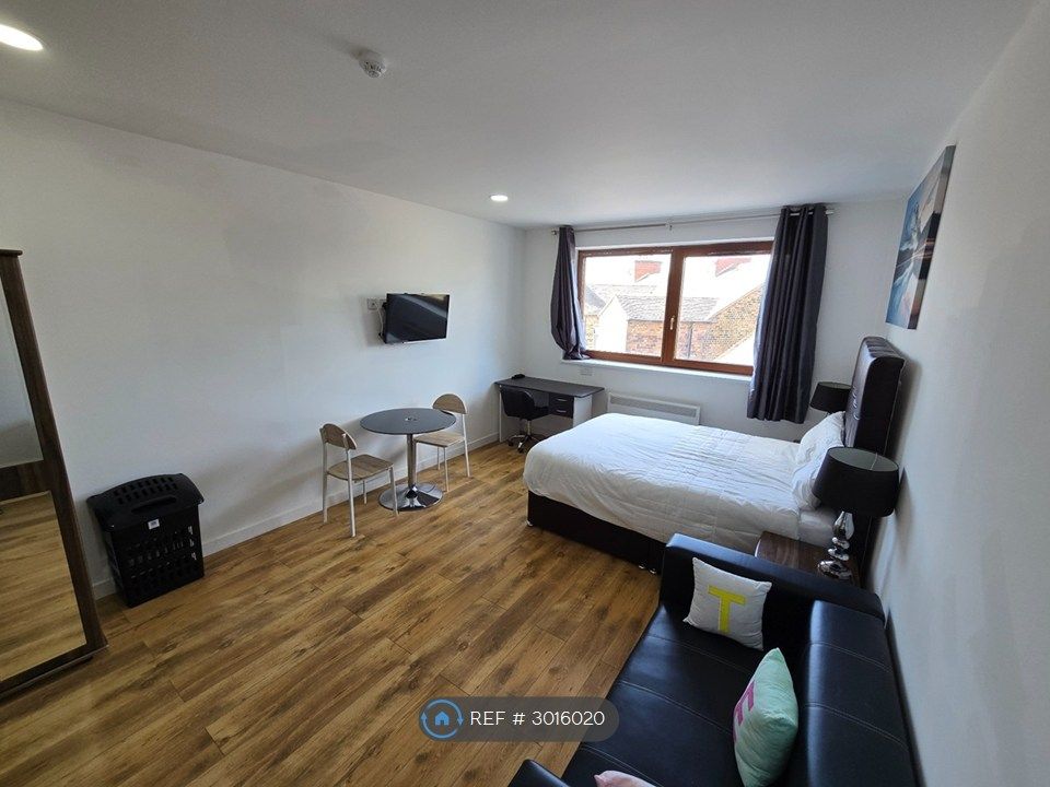 Property photo 2 of 7