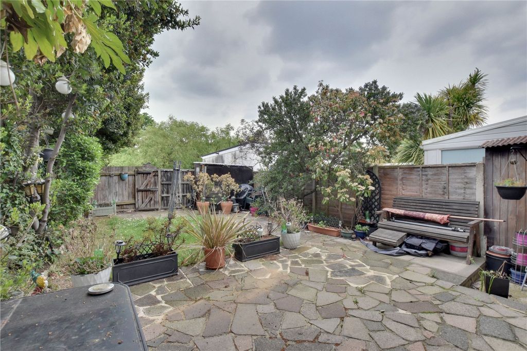 Property photo 2 of 19 Picture No. 09