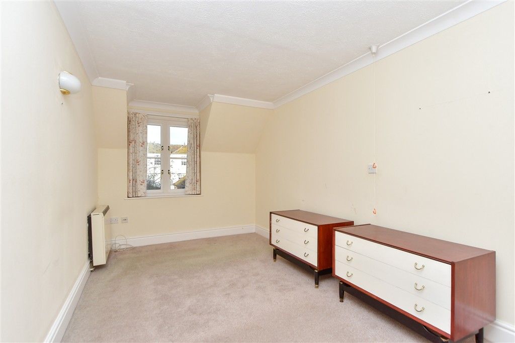 Property photo 1 of 8 Bedroom 1