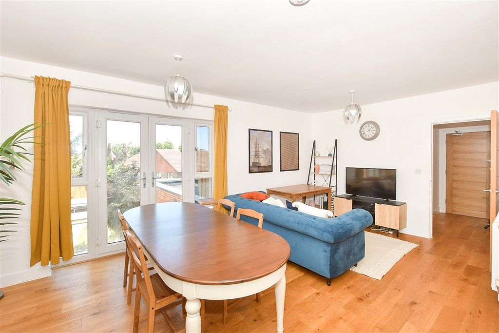 Property photo 2 of 10 Kitchen/Lounge/ Dining Room