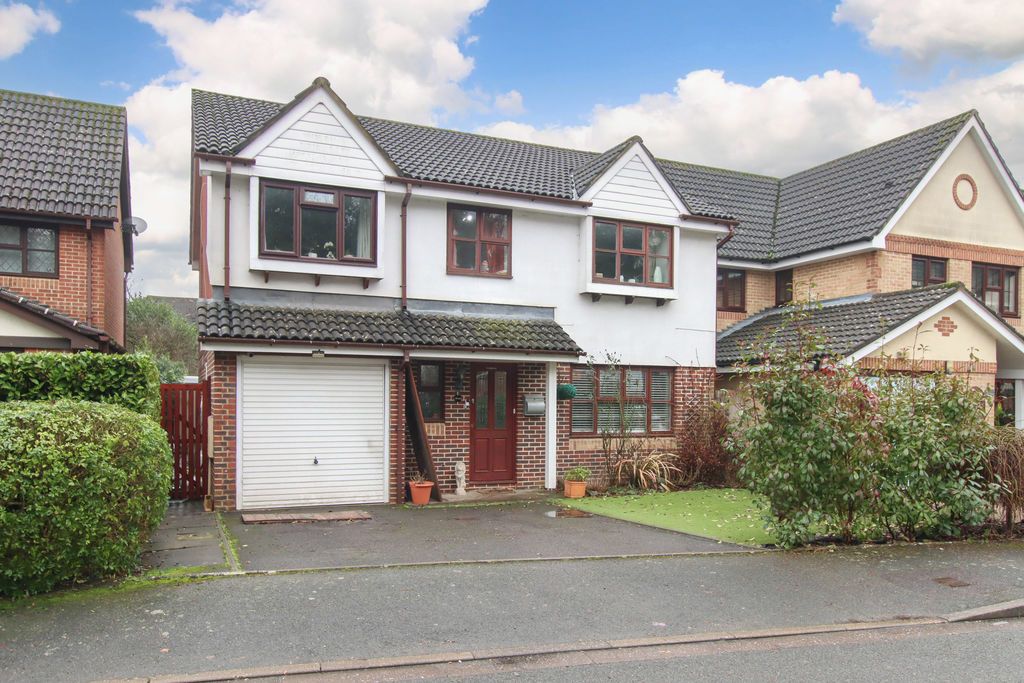 Property photo 1 of 25 Photo 4