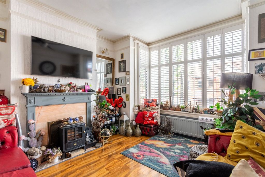 Property photo 2 of 15 Picture No. 36