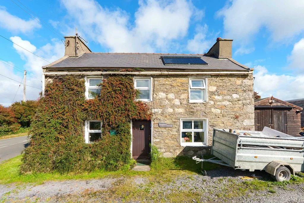 Property photo 3 of 20