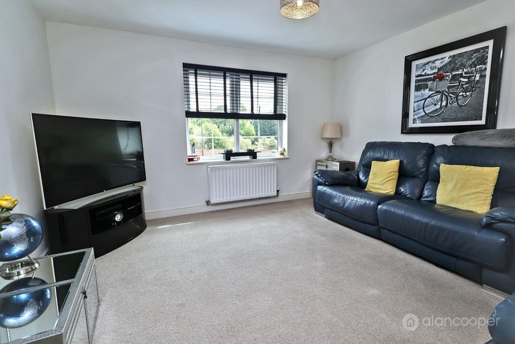 Property photo 3 of 16 5325135