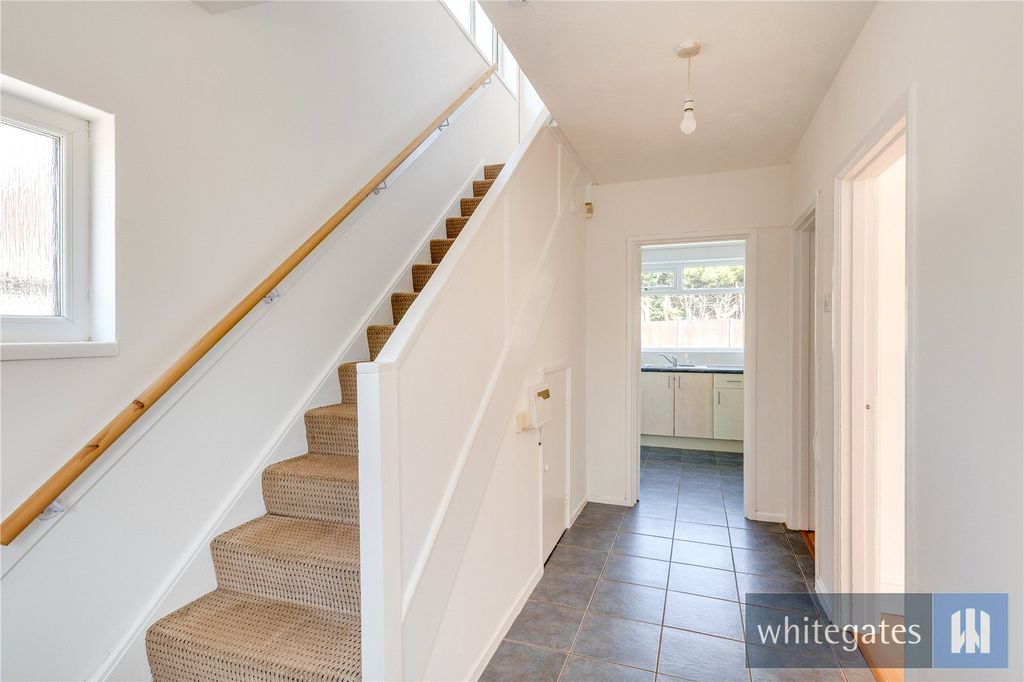 Property photo 2 of 37 Picture No. 04