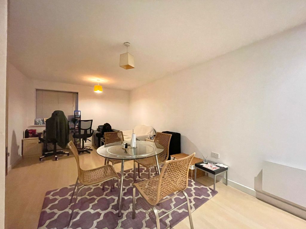 Property photo 2 of 10 3