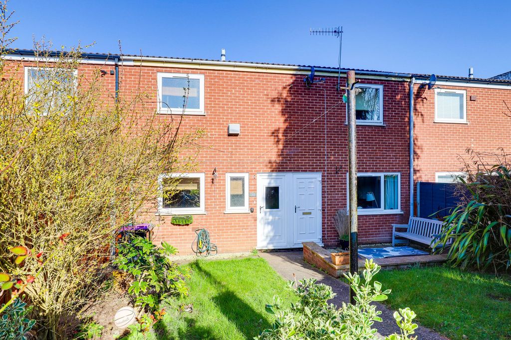 Property photo 1 of 18