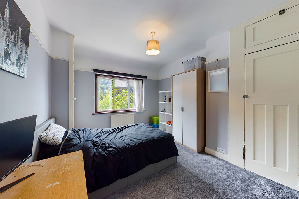 Property photo 3 of 11 Bedroom 1