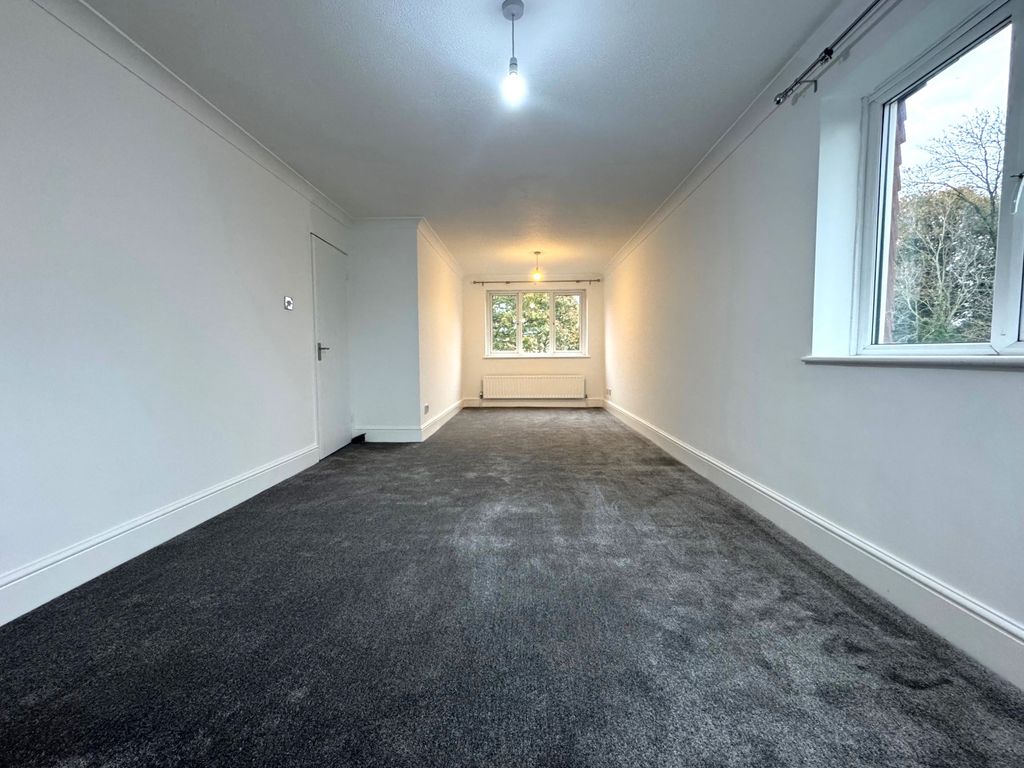 Property photo 3 of 6 Image