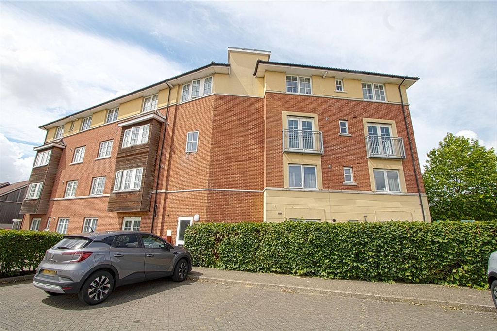 Property photo 1 of 13 Front Wn1.Jpg