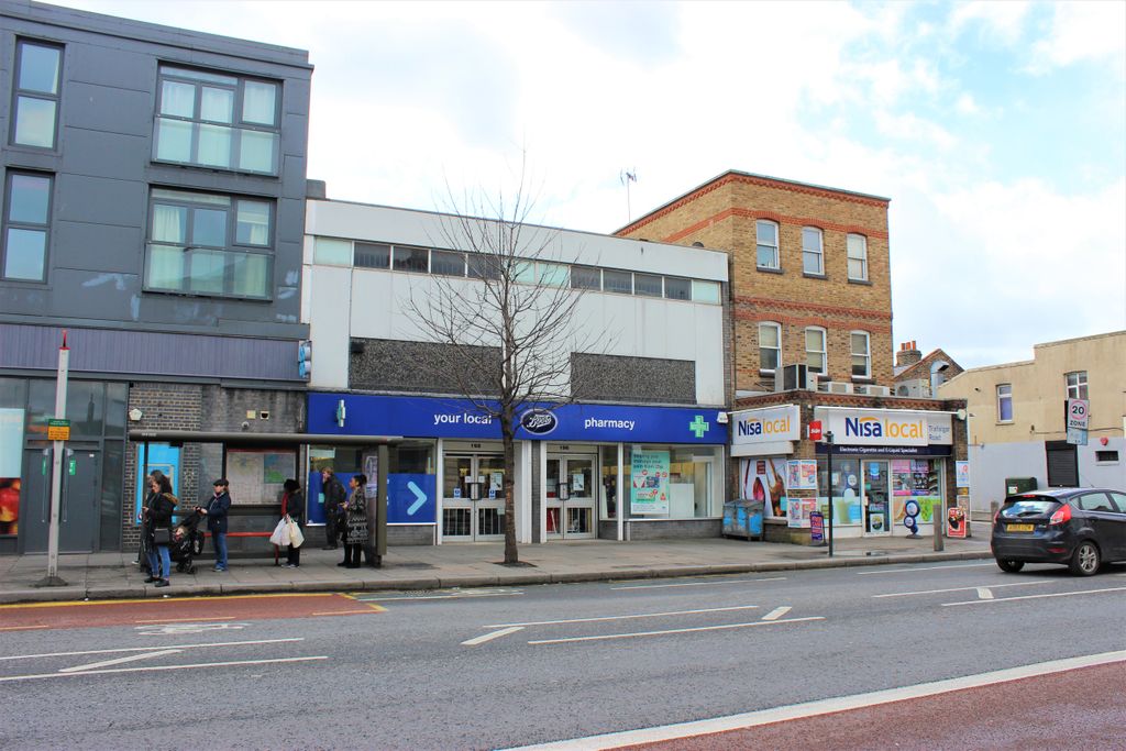 Property photo 2 of 2 196-198 Trafalgar Road, Greenwich, Se10 9Er