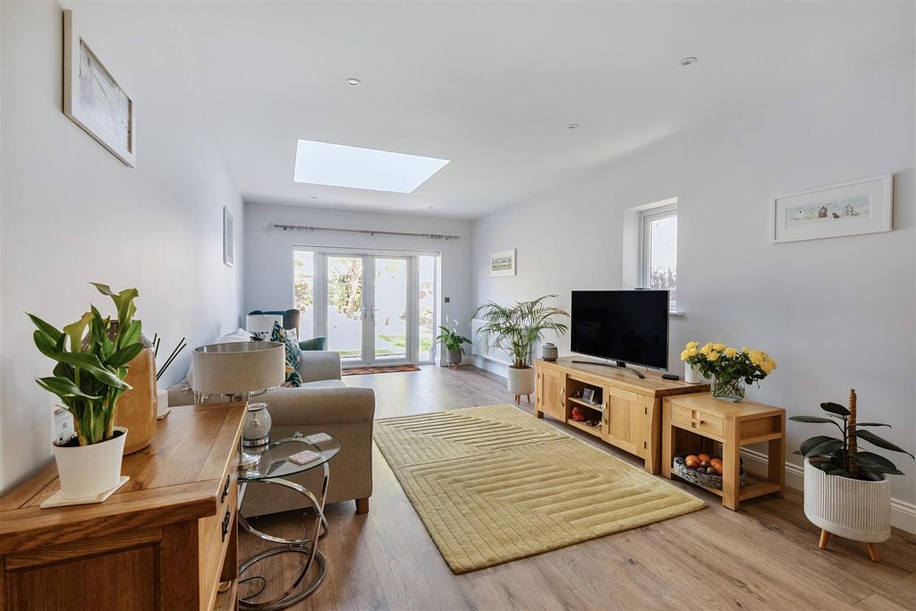 Property photo 2 of 19 1273512 (2).Jpg