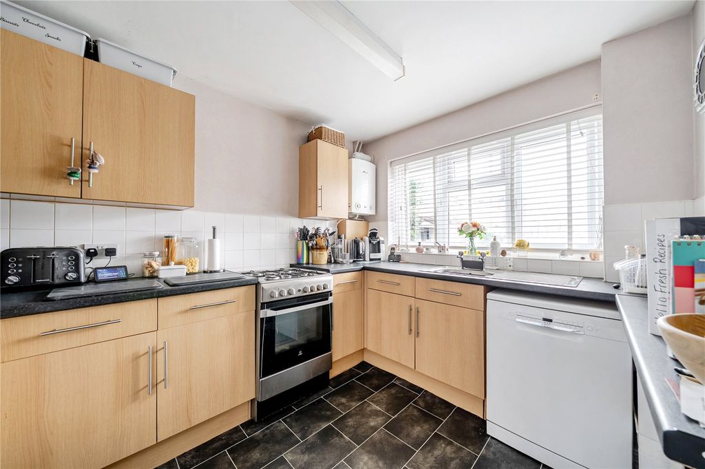 Property photo 2 of 19 Picture No. 04