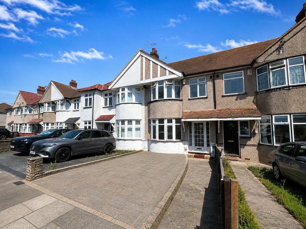 Property photo 1 of 10 External