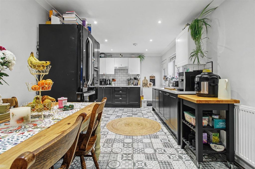 Property photo 2 of 14 Kitchen Diner