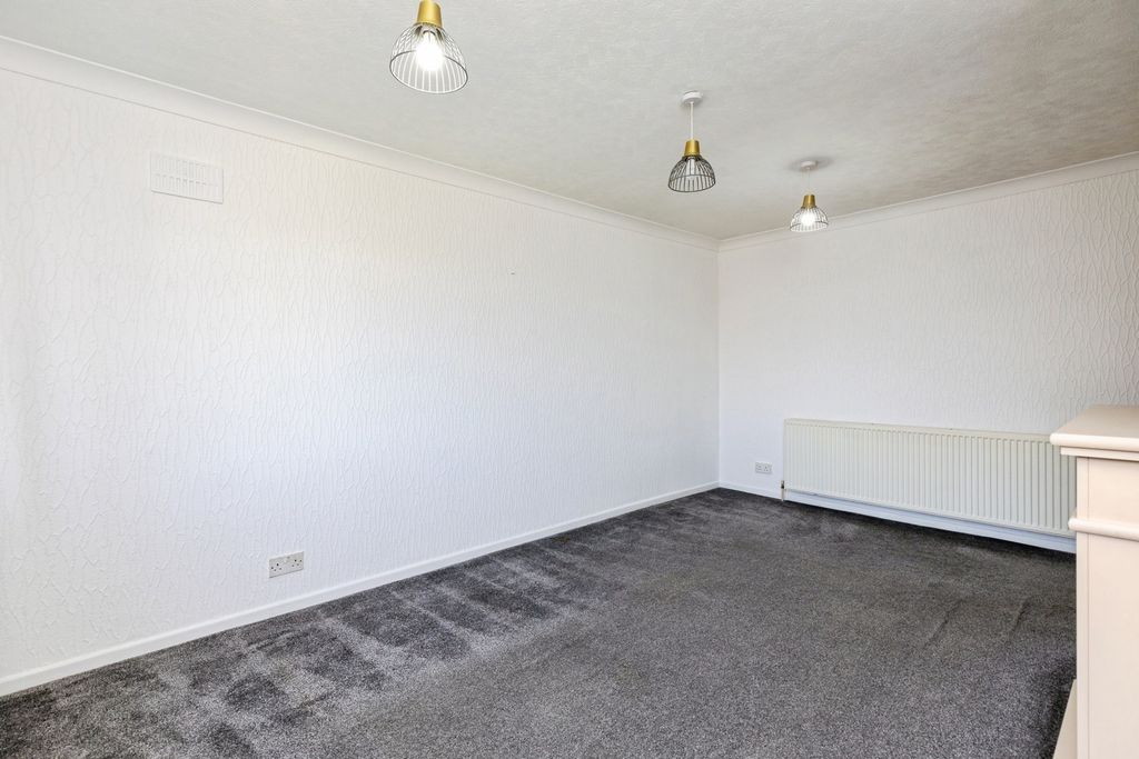 Property photo 3 of 18 Photo