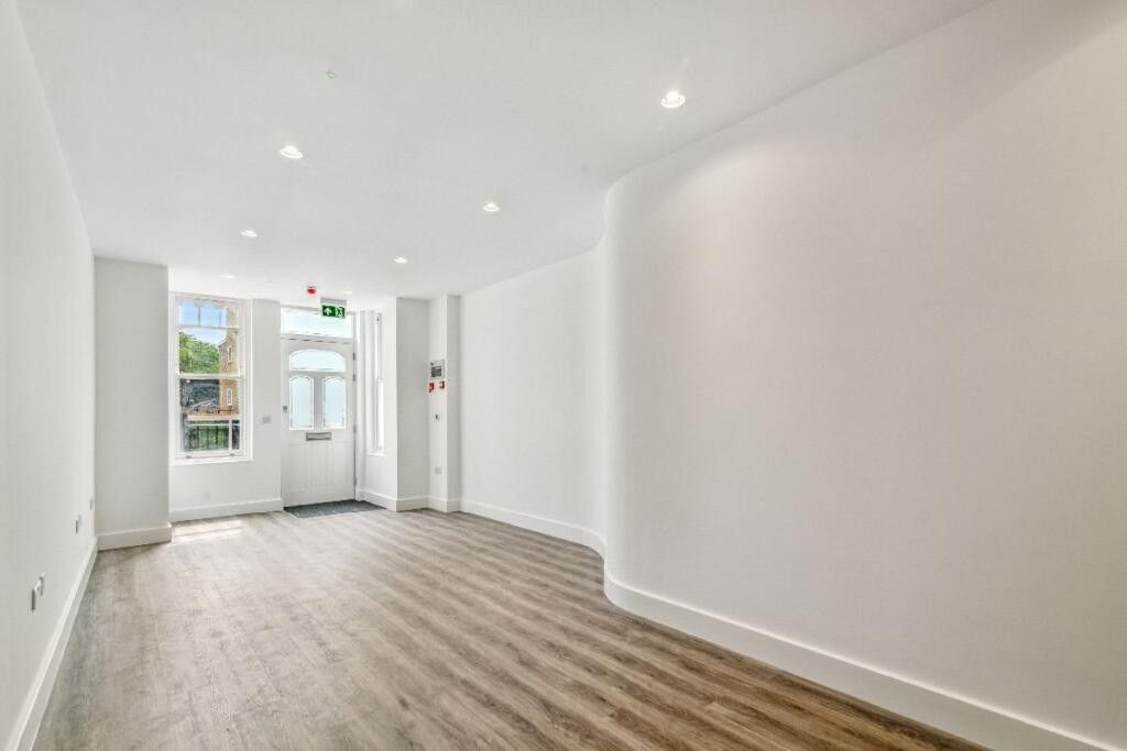 Property photo 2 of 3