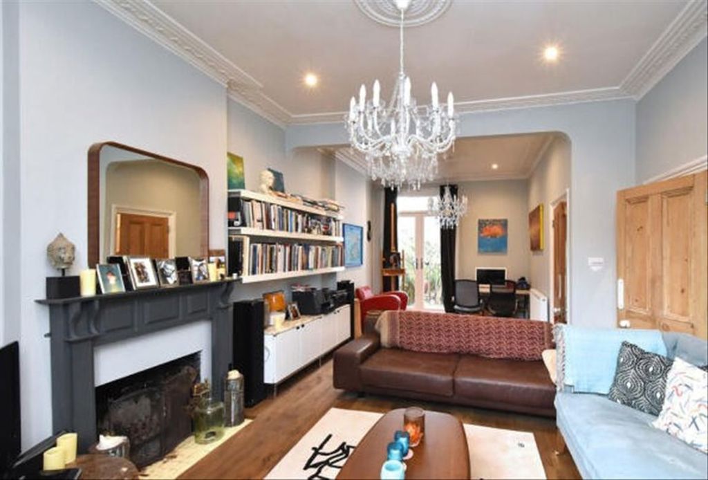 Property photo 1 of 8