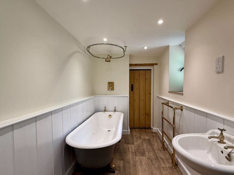 Property photo 3 of 28 Bathroom