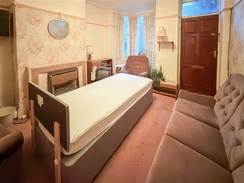 Property photo 3 of 9