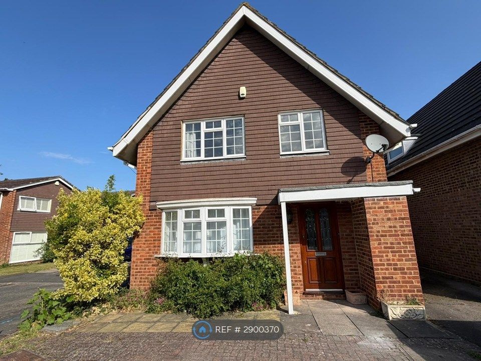 Property photo 1 of 32