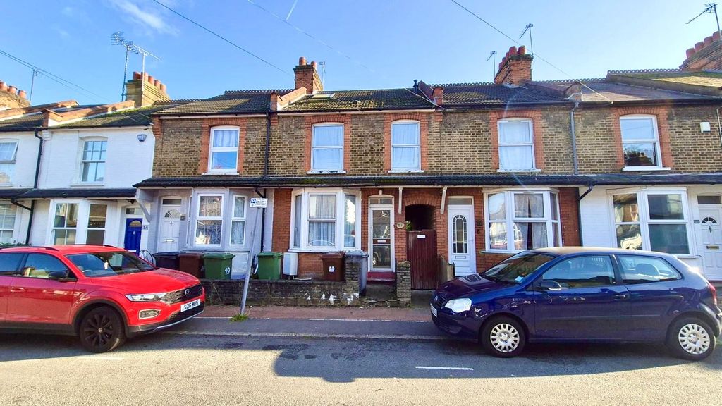 Property photo 1 of 25 A Deceptively Spacious Three Bedroom Terrace House In The Heart Of Borehamwood