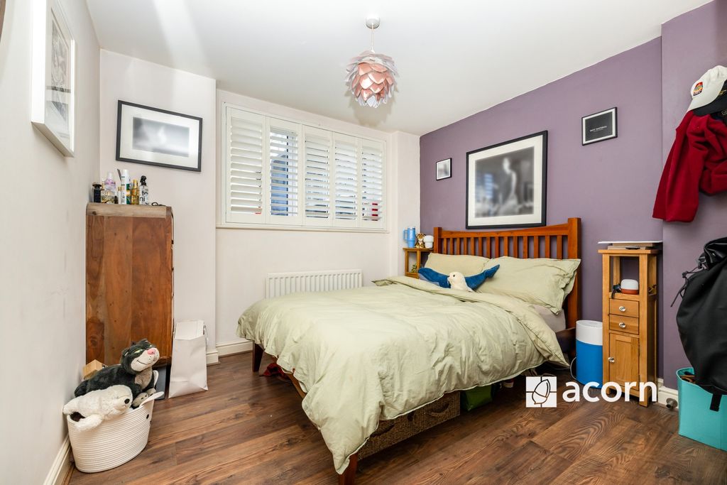 Property photo 3 of 13 Bedroom