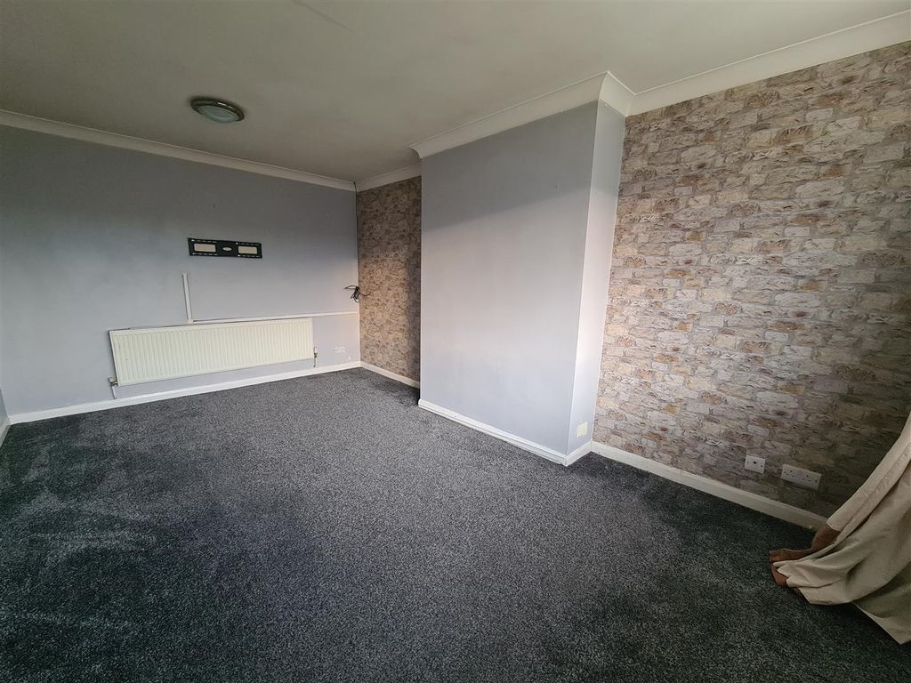 Property photo 2 of 8 20250218_163623.Jpg