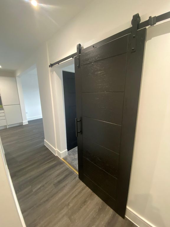 Property photo 2 of 7 Gallery