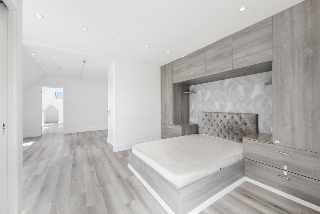 Property photo 1 of 9 143m Golders Green Road - Jegdjnkcqqtynmjyfakk