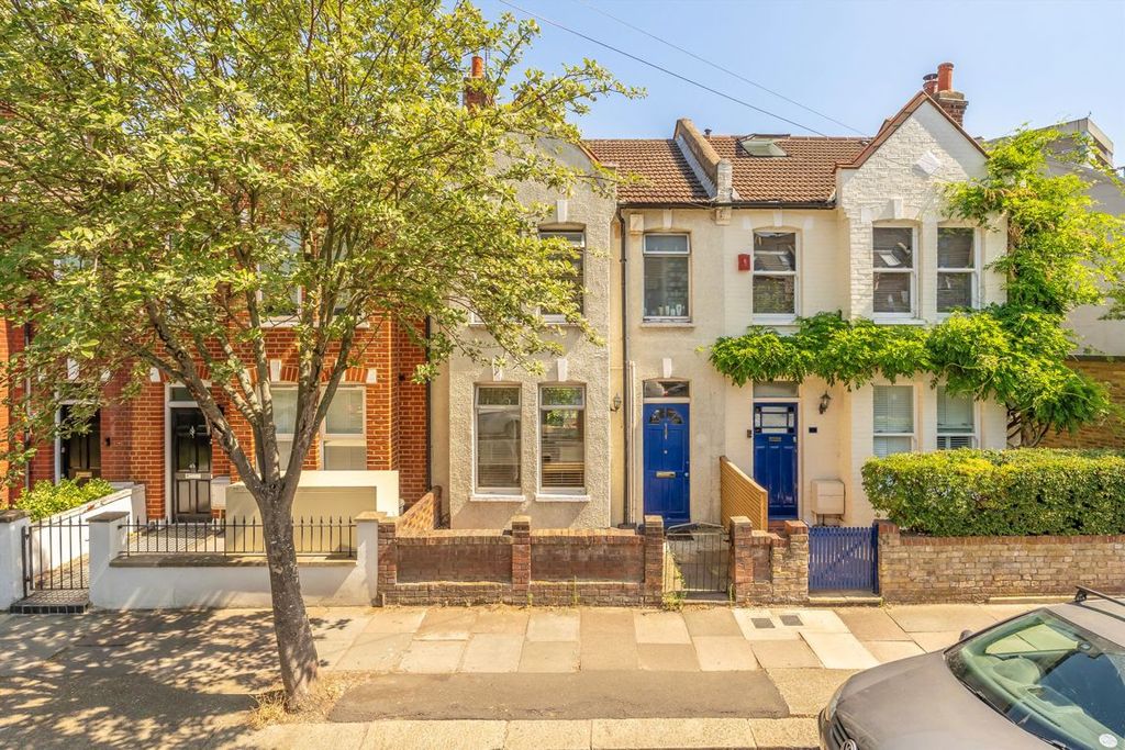 Property photo 1 of 8