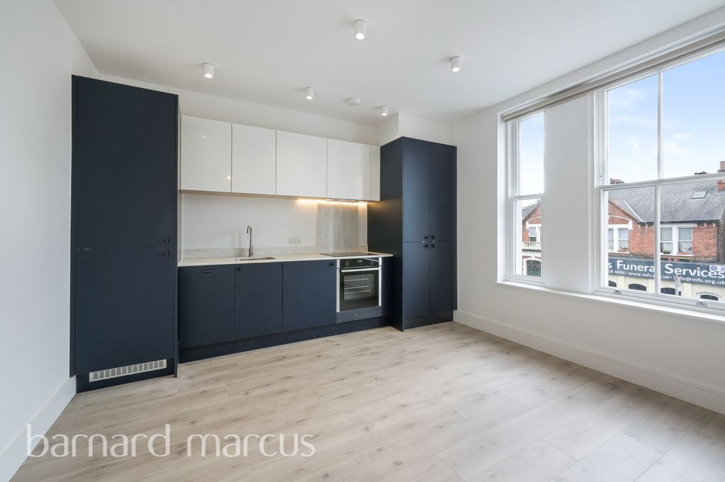 Property photo 1 of 9 Image