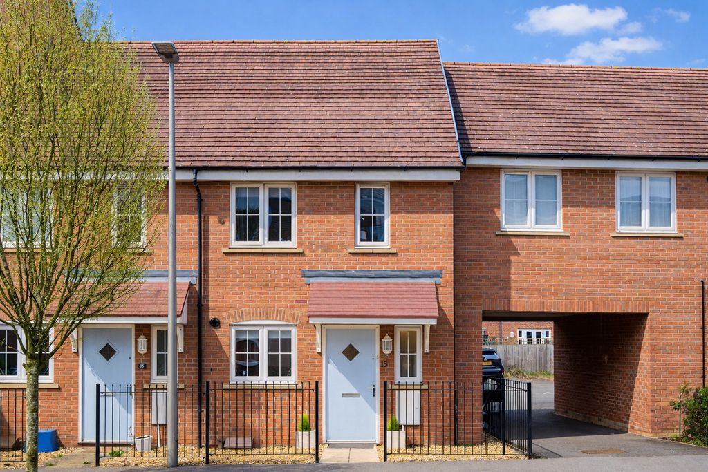 Property photo 1 of 23