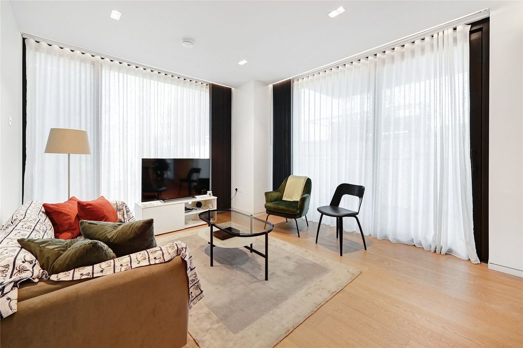 Property photo 2 of 15 Picture No. 23