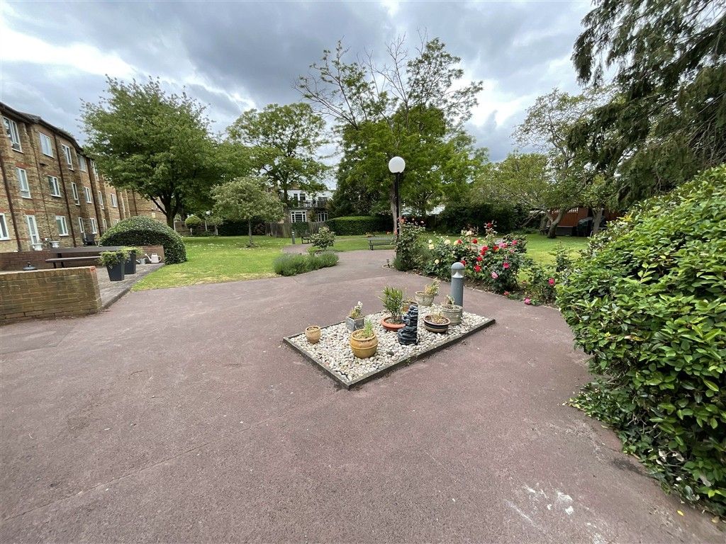 Property photo 3 of 3 Communal Garden