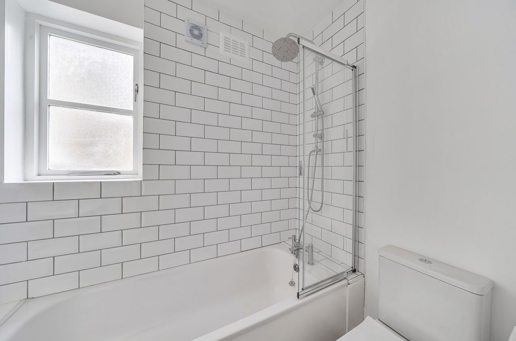 Property photo 3 of 11 1418201-14-699c4A...