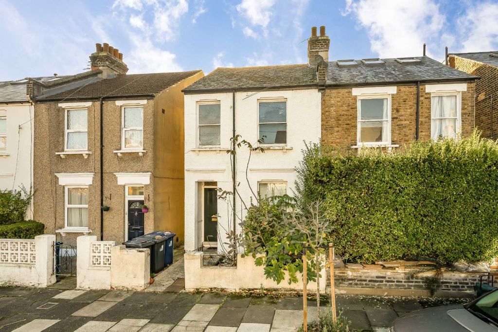 Property photo 1 of 6