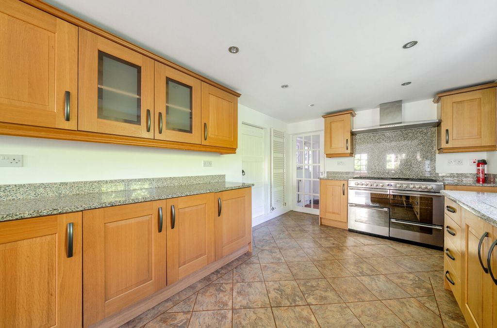 Property photo 3 of 31 1484810-20-6A3E90...