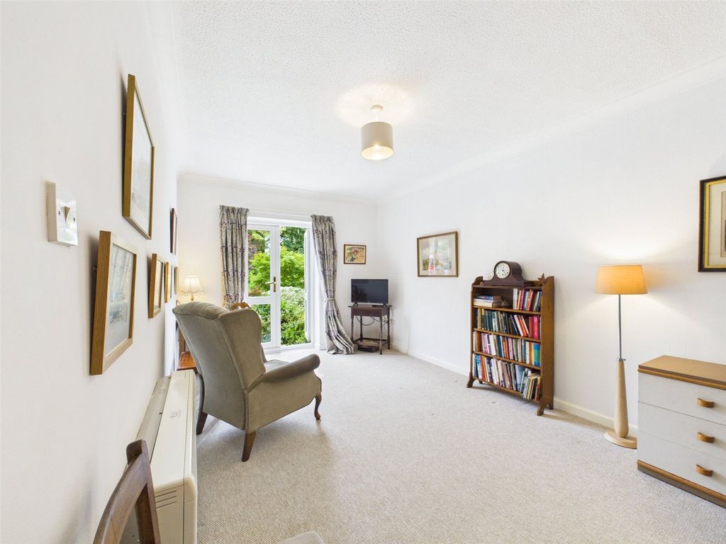 Property photo 2 of 10 Picture No. 06