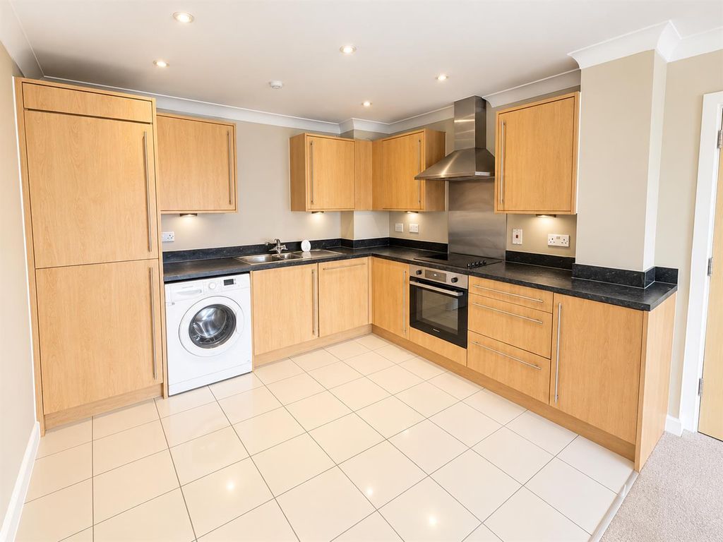 Property photo 2 of 6 Kitchen 2.Png