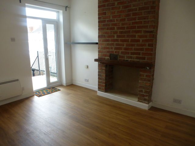 Property photo 2 of 7