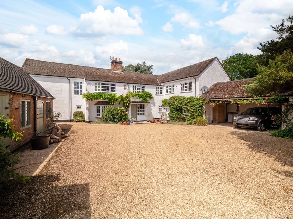 Property photo 3 of 32